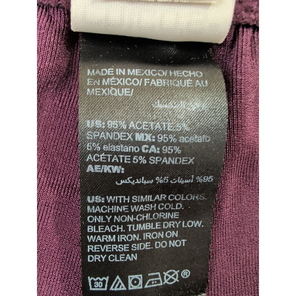 Chicos Travelers Pull On Pants Size 0 Small Short‎ Burgundy Stretch Slinky - Picture 5 of 9